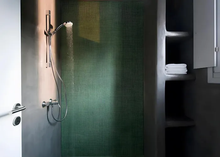 Echinousa Maisonette No3