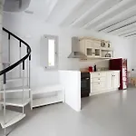 Echinousa Maisonette No3 Kímolosz