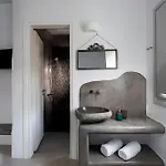 Echinousa Maisonette No3 *